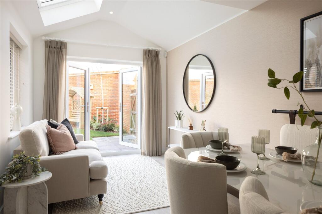 House in Basingstoke and Deane, Hampshire - More