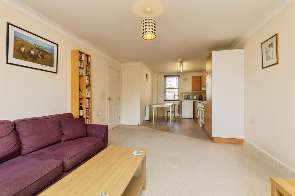 Apartment in Bath, Bailbrook - View 5