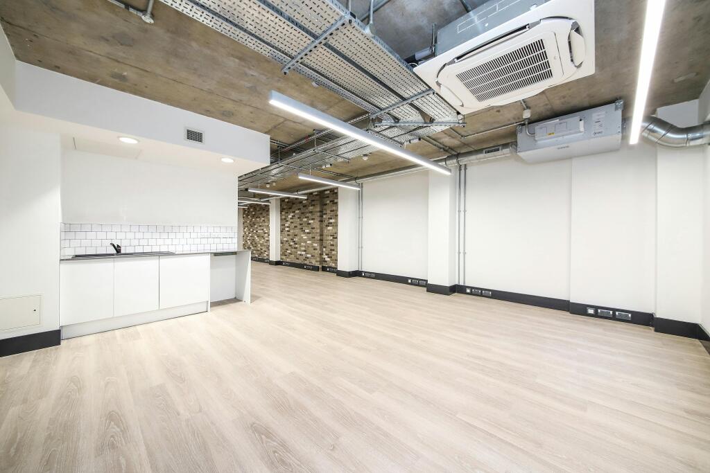 6 Princes Street 2nd floor (10).jpg