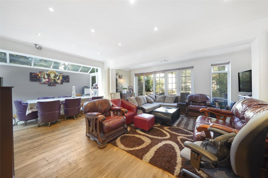 House in London - View 4