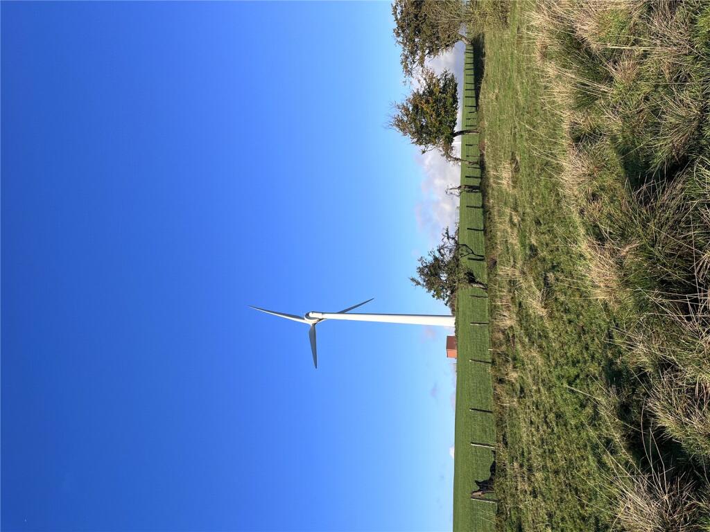 Boghead Wind Turbine, Boghead, Strathaven Road, Limekilnburn, Hamilton, ML3 - View 3