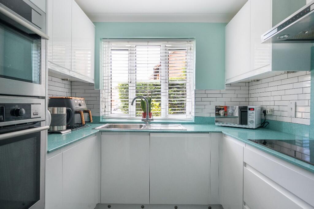 House in Shrewton - View 2