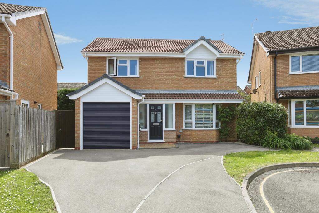 Main image of property: Calshot Drive, Valley Park, Chandlers Ford, SO53