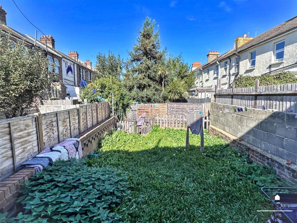 Ashford Road, Eastbourne photo 4