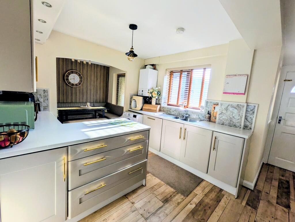 Additional image 11 of Cheviot Gate, Bradford, BD12