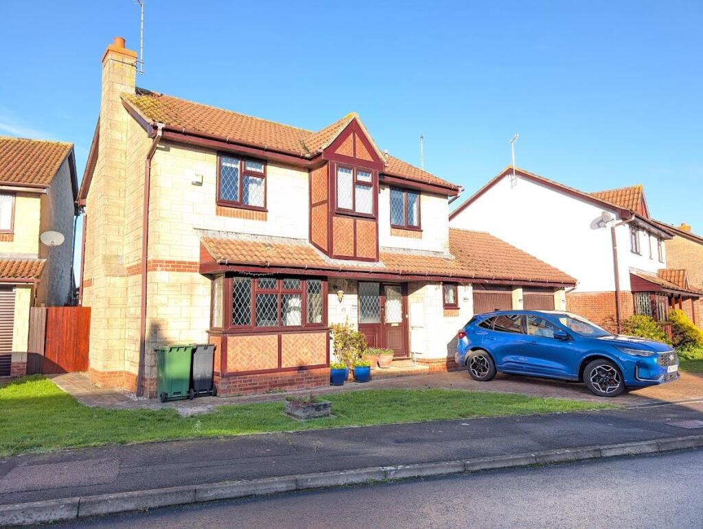 Lavender Close, Thornbury photo 2