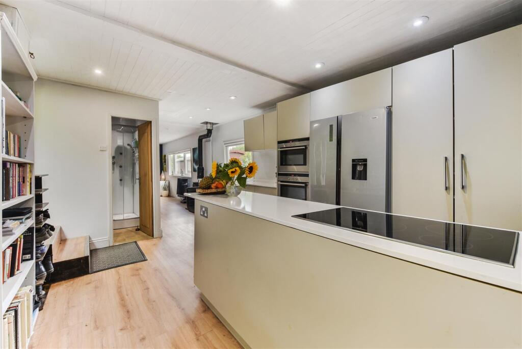House in Chichester, Appledram - More