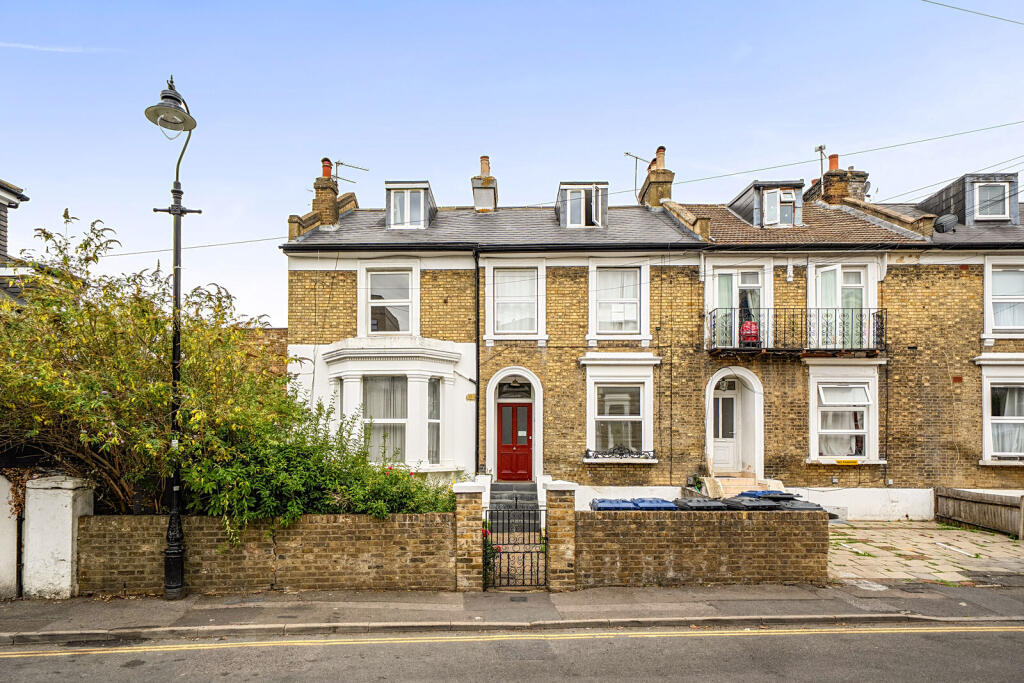 Apartment in London - View 3