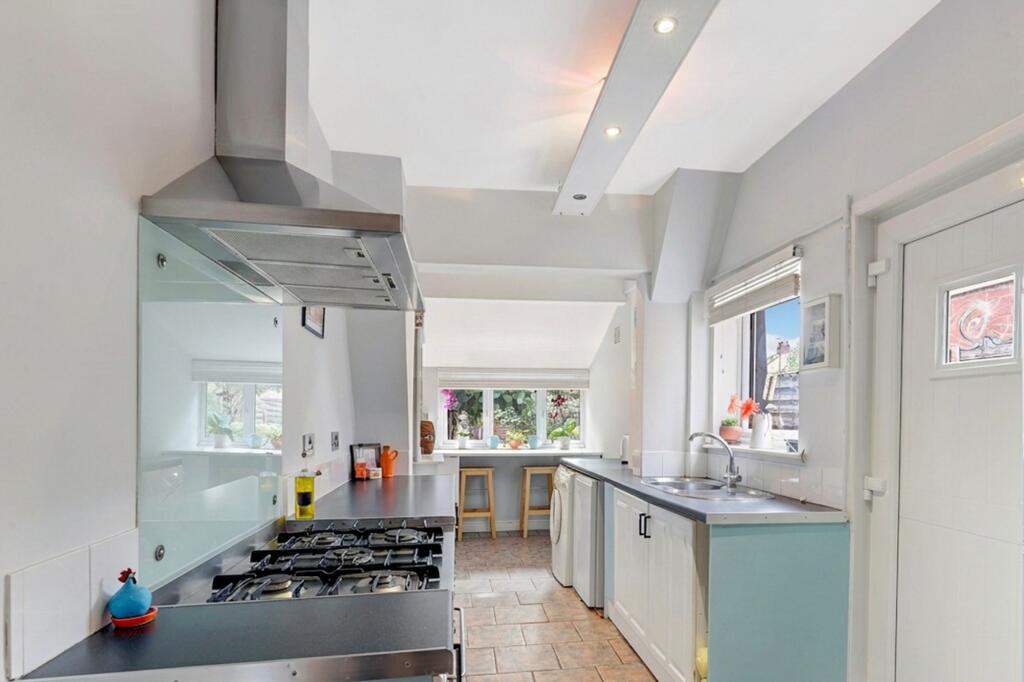 House in Nottingham - View 4