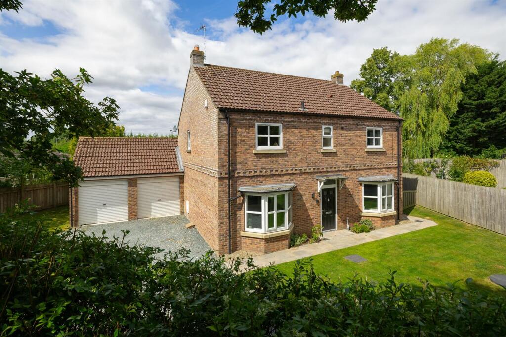 Main image of property: Folks Close Gardens, Haxby, York