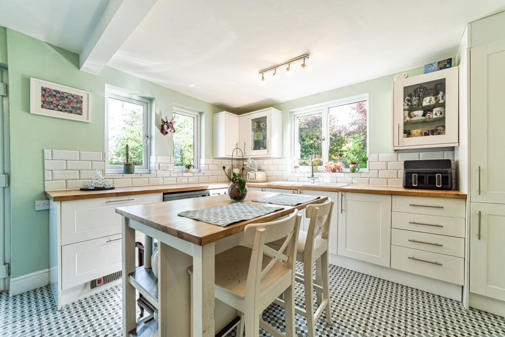 House in Burghfield - View 2