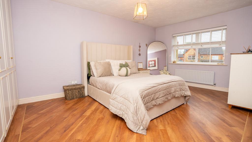 Grange Road, Barton, Beds, MK45 4RE photo 2