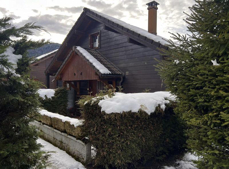 Main image of property: 1++ Bedroomed Chalet near Lac Bleu, Verchaix