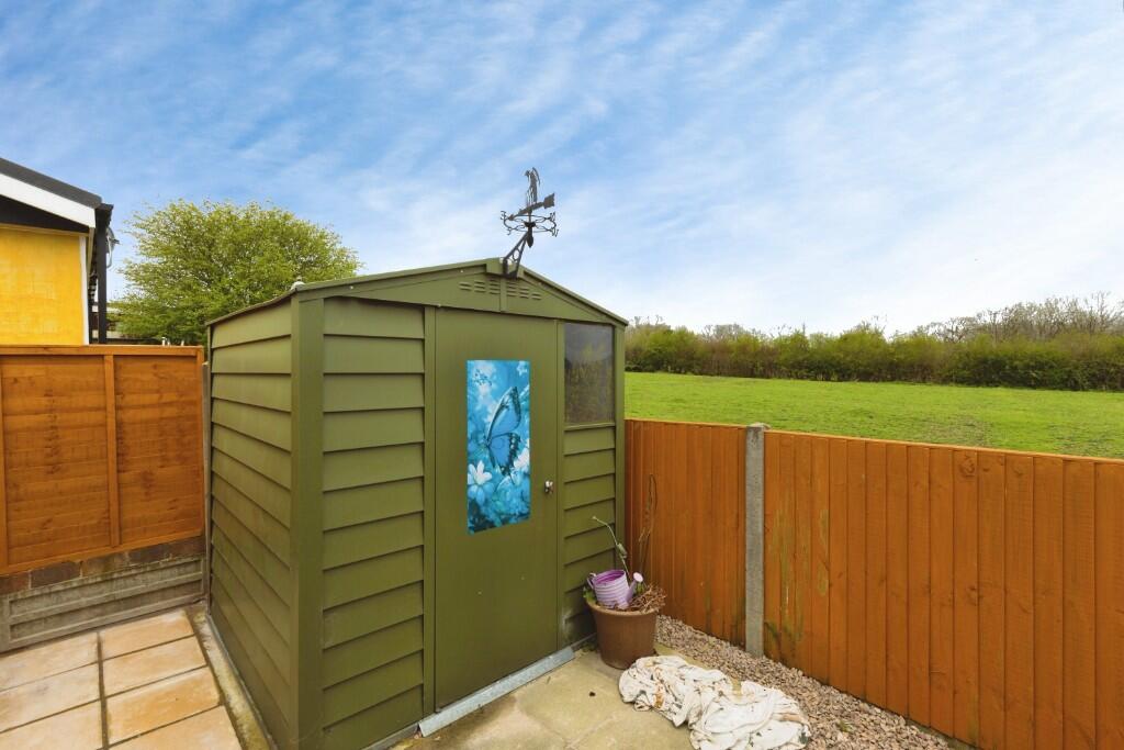Bamfurlong Lane, GL51 photo 4