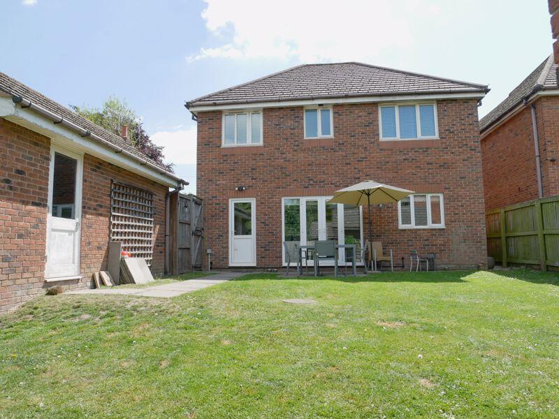 Westwood Road, Heald Green photo 4