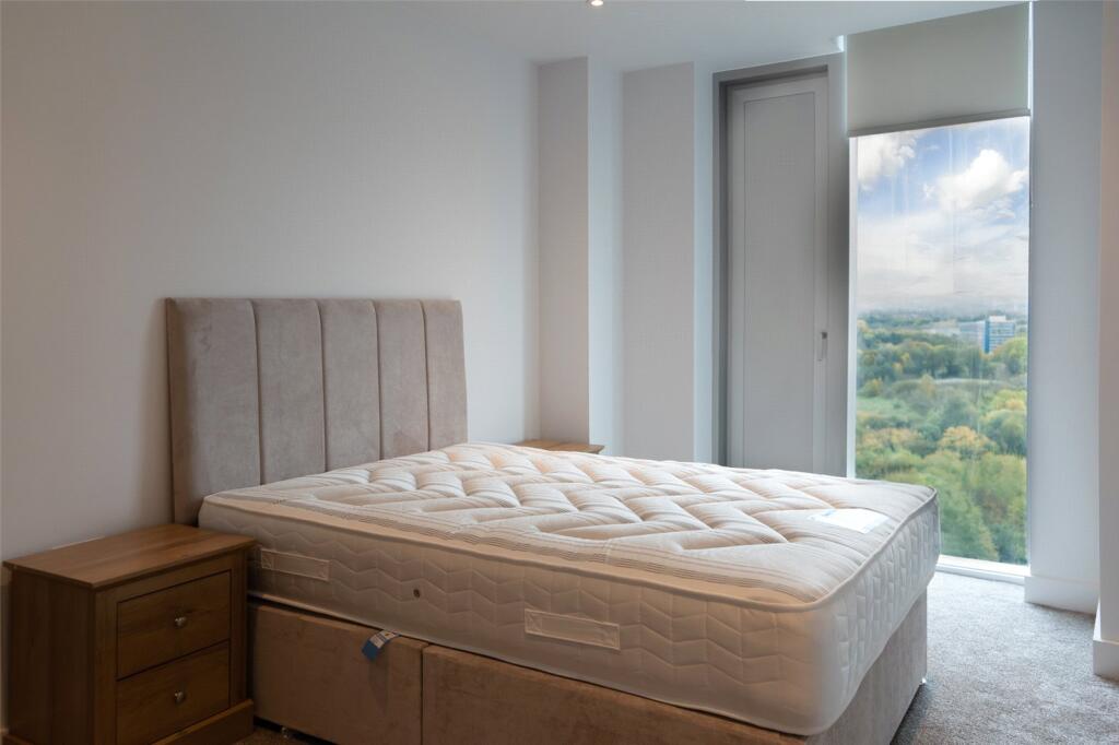Apartment in Manchester - View 5