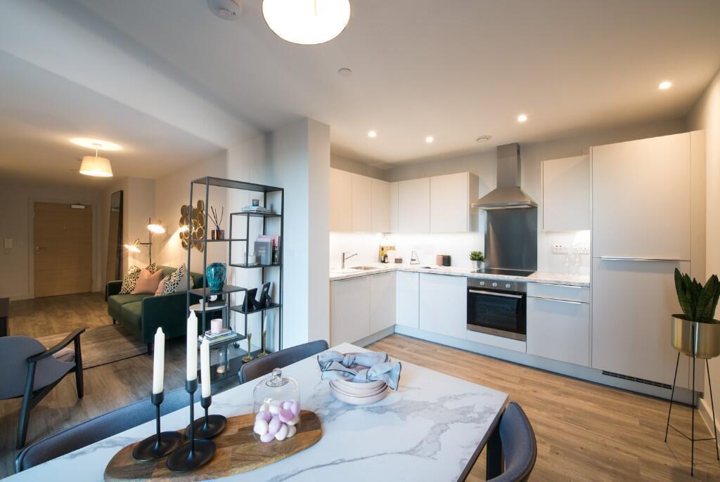 Main image of property: Duet, The Quays, Manchester, Greater Manchester, M50