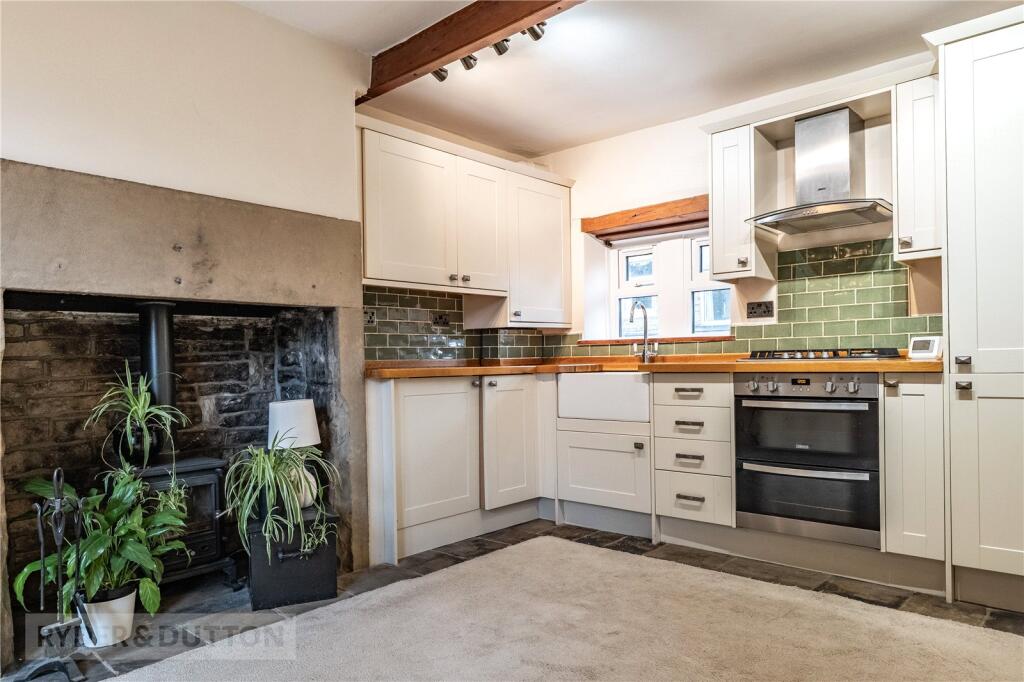 Skircoat Green, Halifax, West Yorkshire, HX3 photo 3