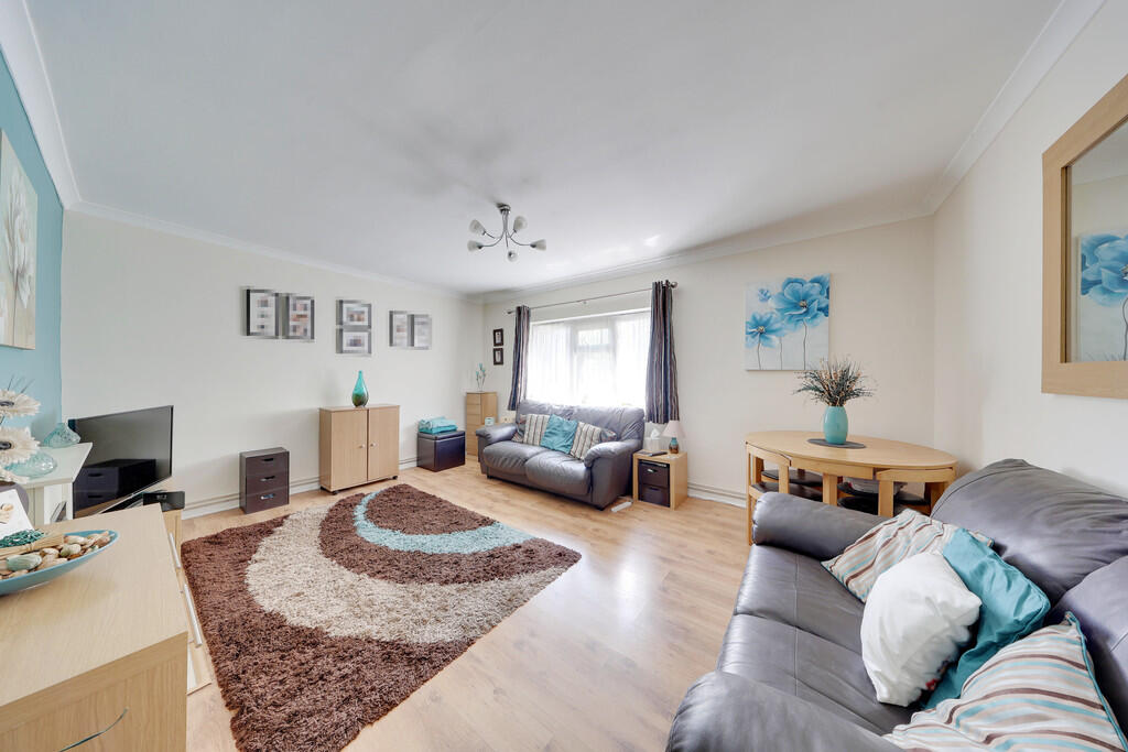 Apartment in London, St Mary Cray - View 2