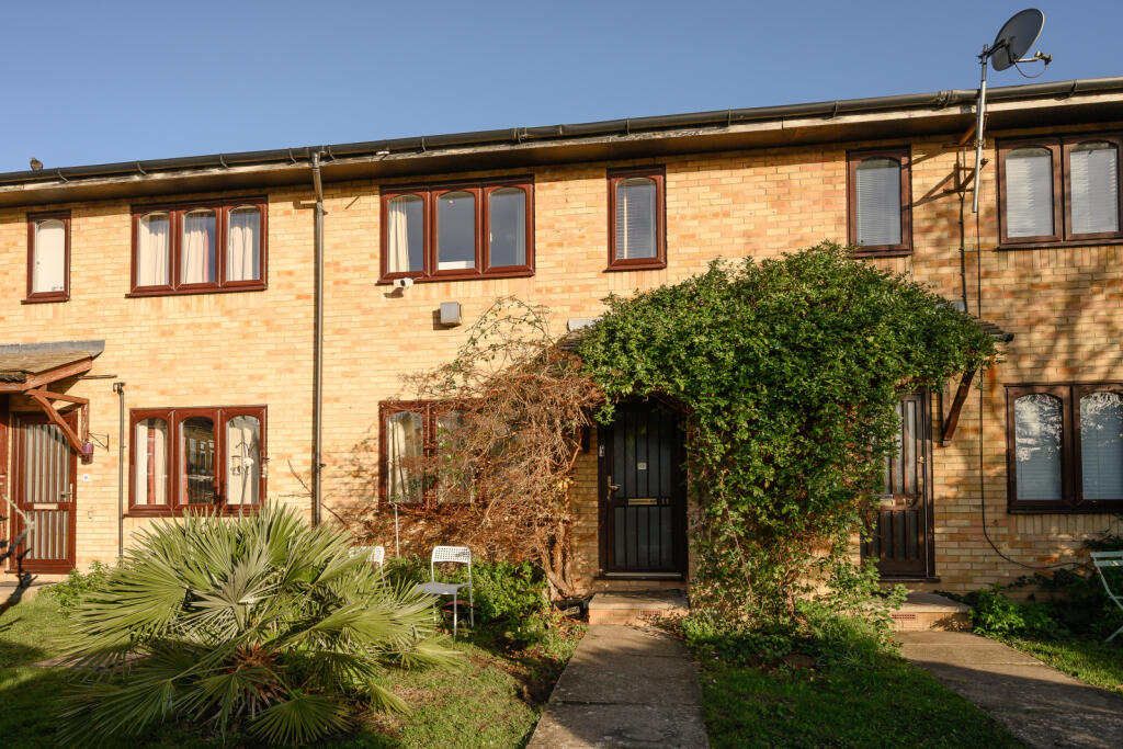 1-bed terraced on Wilfred Owen Close, Wimbledon, London, SW19, £400,000