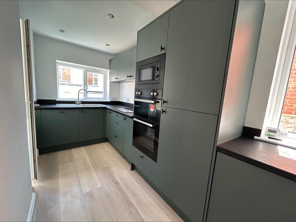 House in Dorchester - View 4