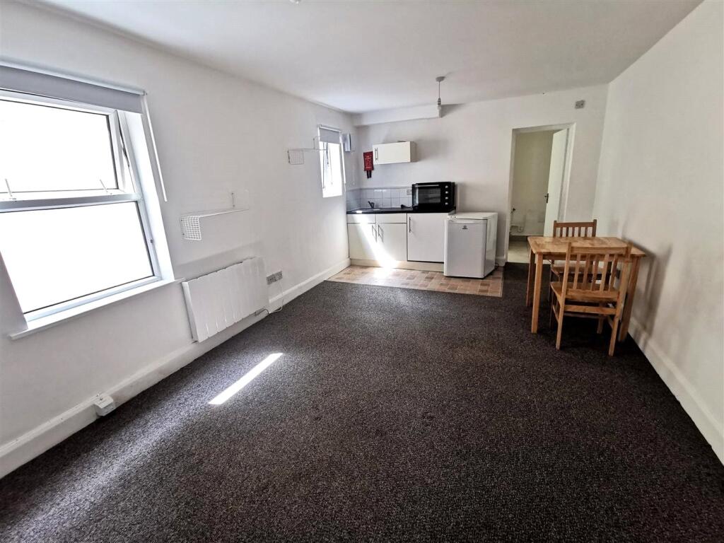 Main image of property: Tillotson Road, London, N9