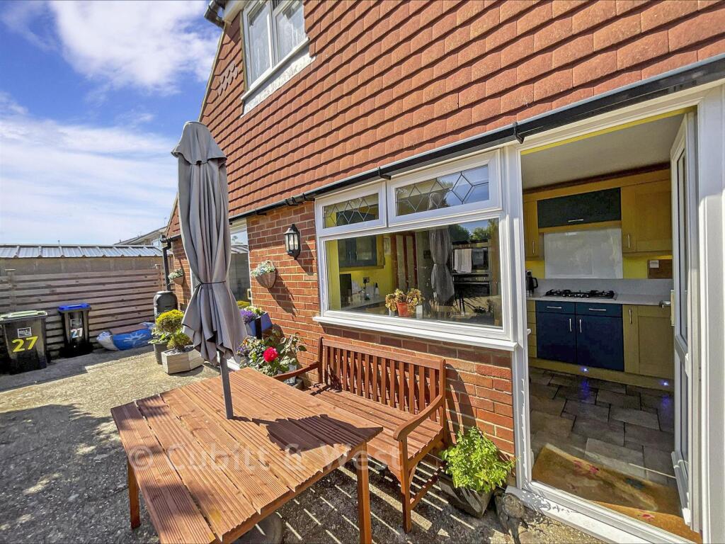 House in Adur, Sompting - View 5