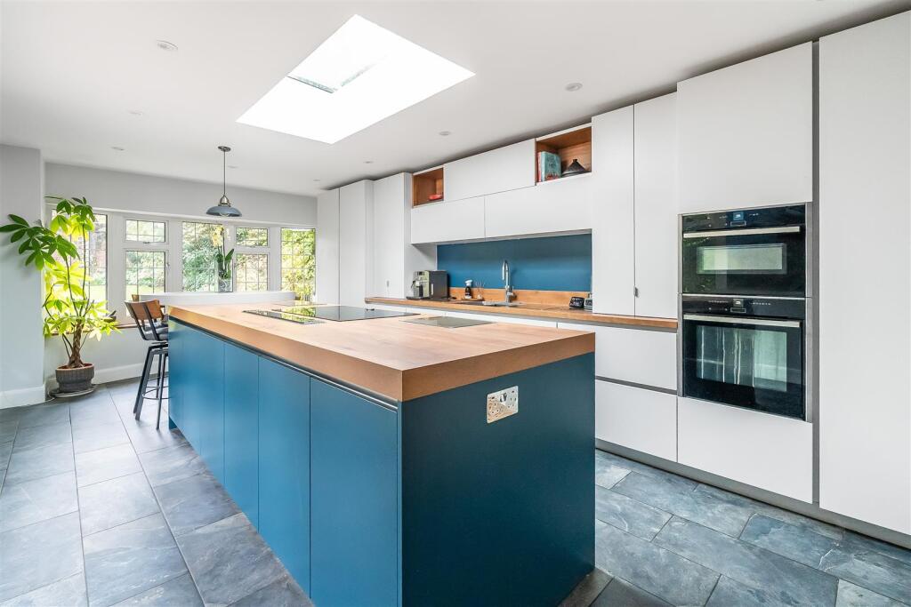 House in Kingston upon Thames - View 3