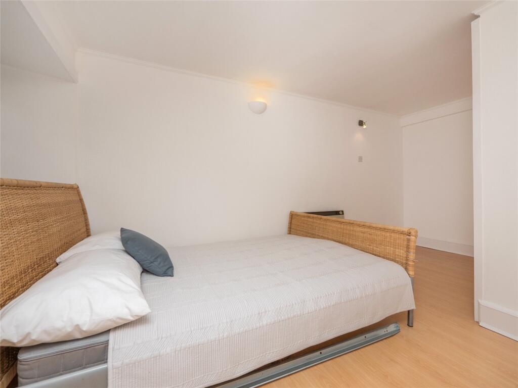 Apartment in Edinburgh - View 5