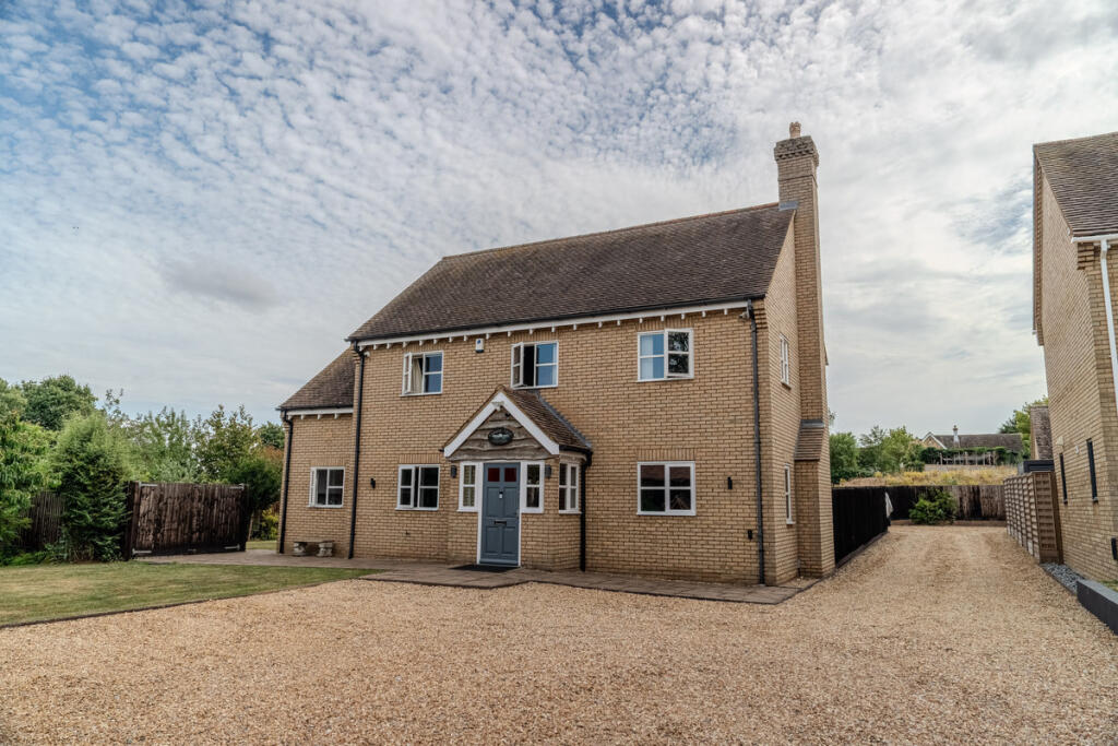 5-bed detached on Thrapston Road, Ellington, PE28, £650,000