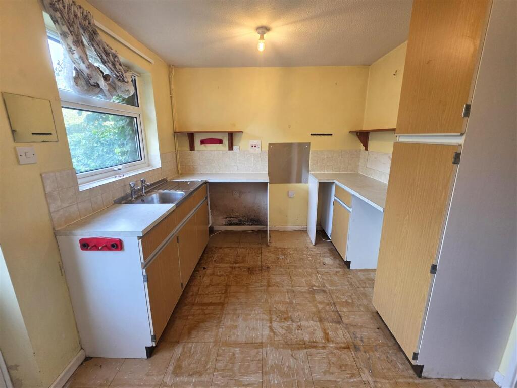 House in Swindon - View 5