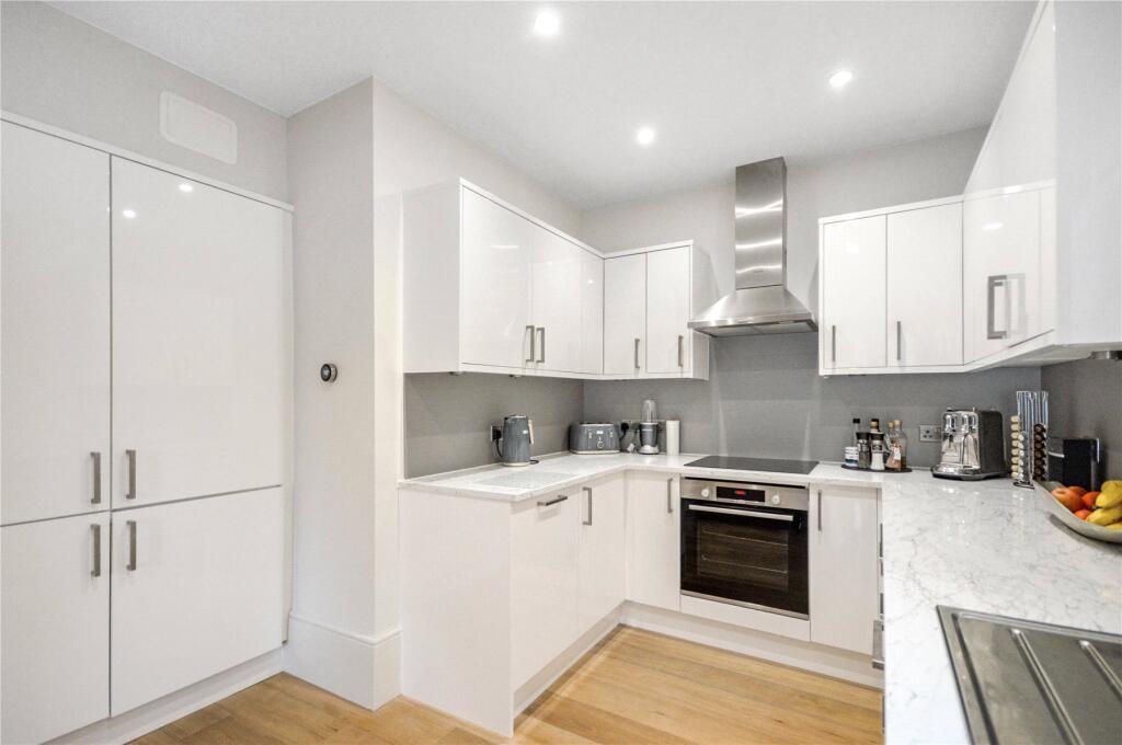 Apartment in Exeter - View 3