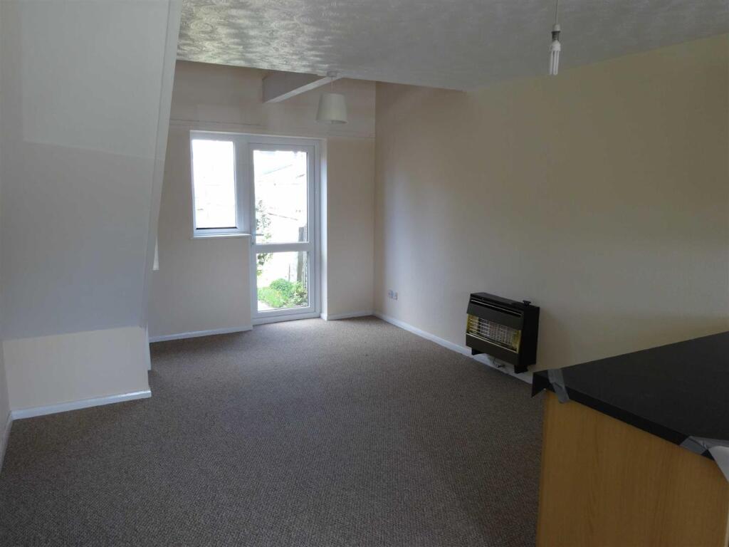 House in Derby, Mickleover - View 4