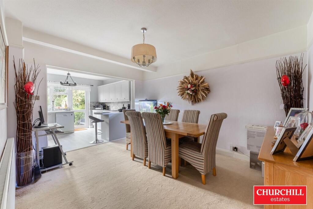 House in London, South Woodford - View 6