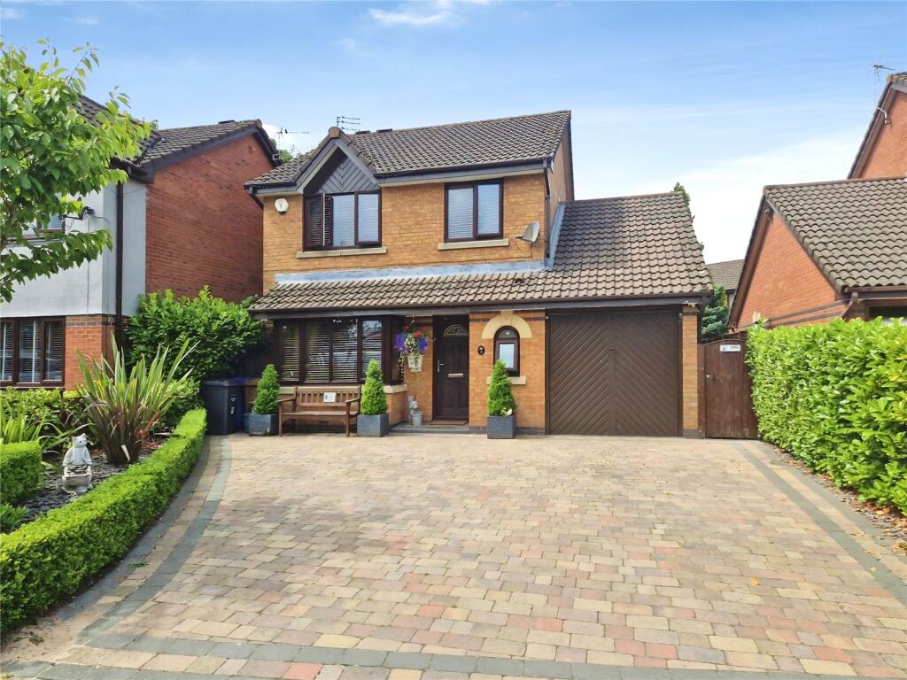 Main image of property: Kinsley Drive, Worsley, Manchester, Greater Manchester, M28