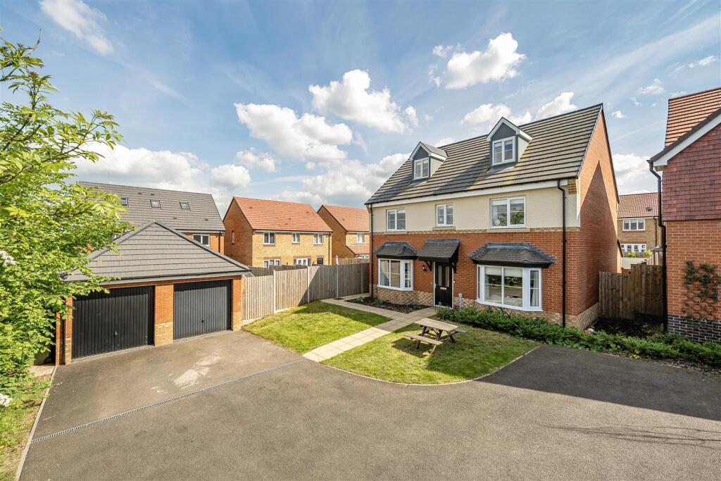 Main image of property: 18 Picton Drive, Shrewsbury, SY2 5WP