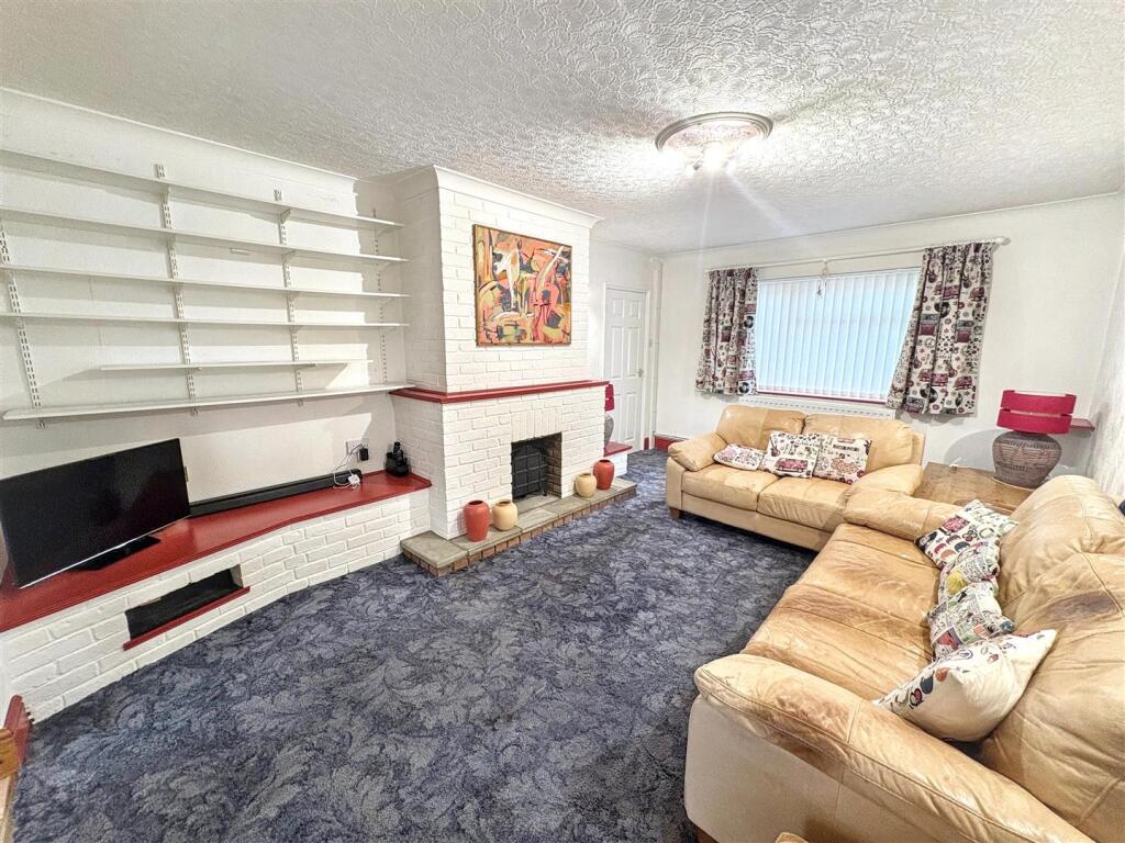 Prospect Avenue, Irchester, Wellingborough photo 2