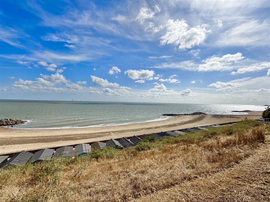 Apartment in Colchester - View 4