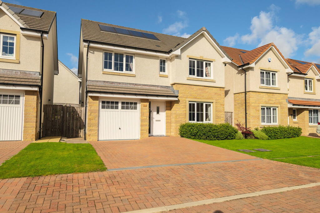 4-bed detached on Coatdyke Crescent, Eliburn, Livingston, West Lothian, EH54 7FU, £345,000