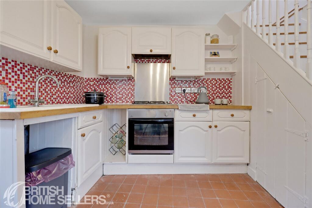 House in Knighton - View 3