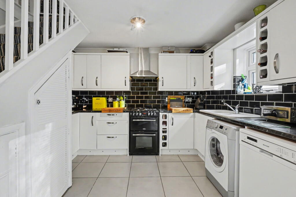 House in Chatham - View 5