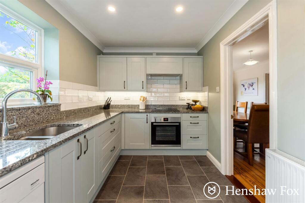 House in Southampton - More