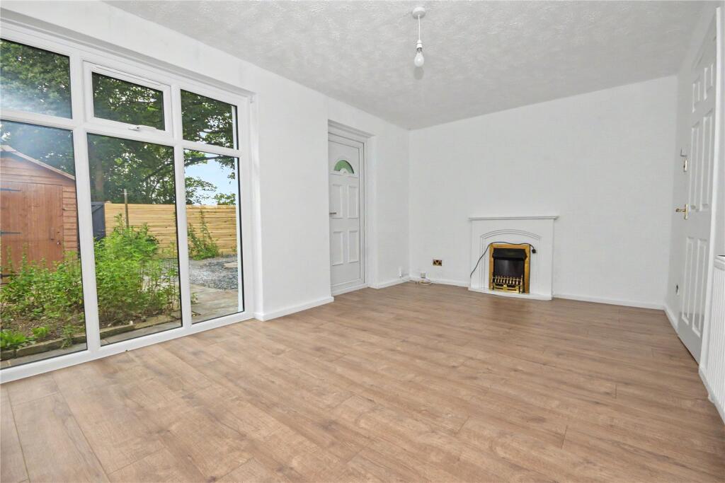 Holtdale Close, Holt Park, Leeds photo 4
