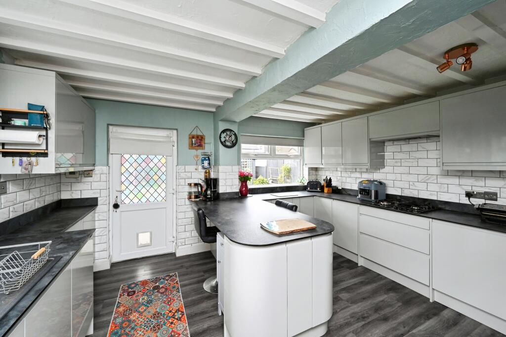 Hodgkinson Road, Kirkby-In-Ashfield, NG17 - View 2