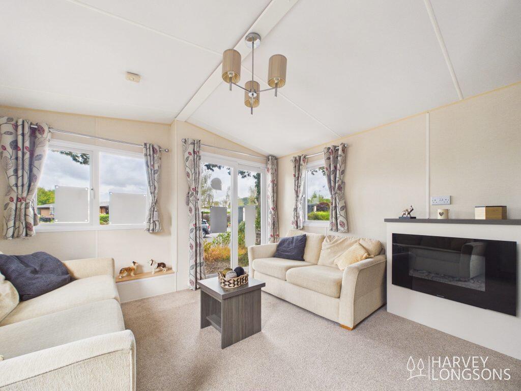 House in Worcester - View 4