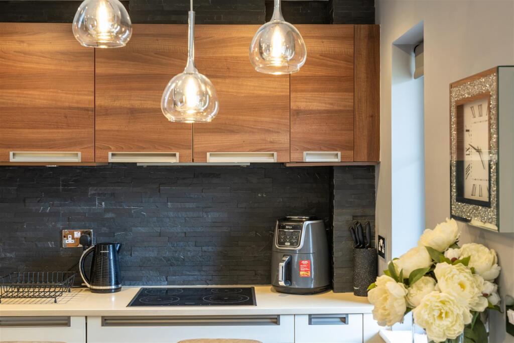 Additional image 7 of Compton Avenue, Lilliput