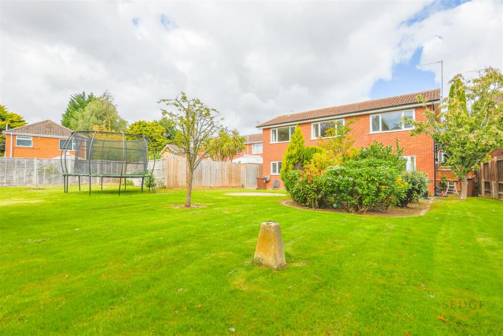 House in Peterborough - View 2