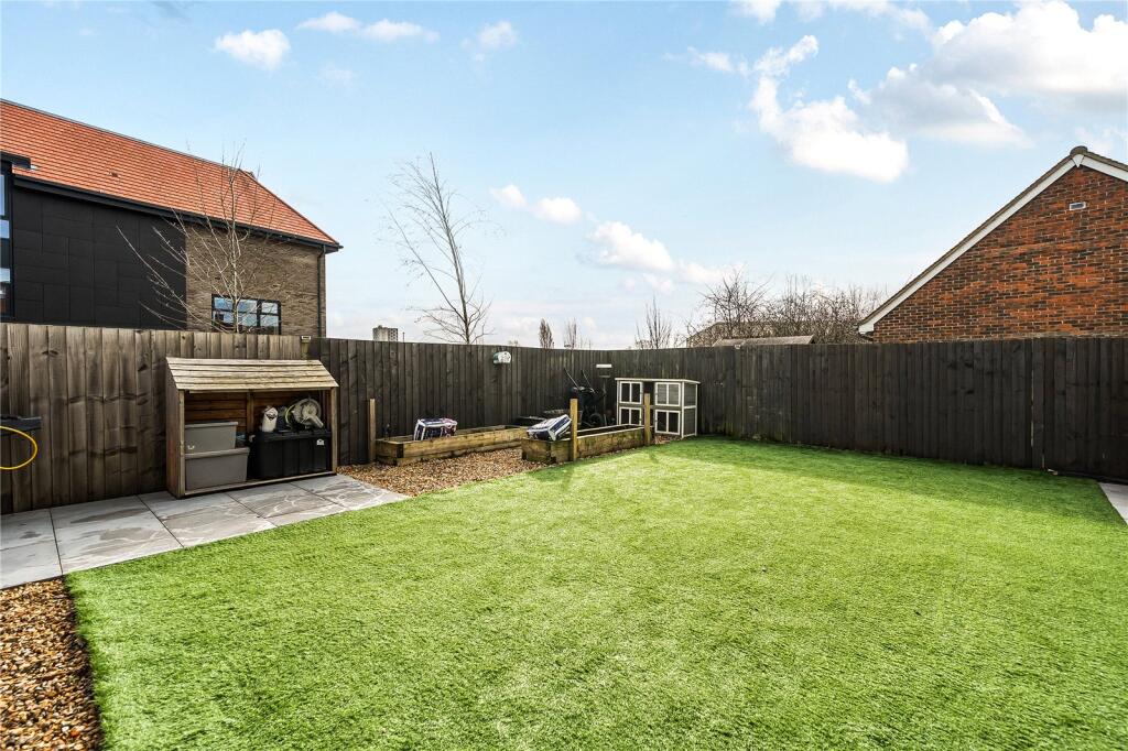 Bargain Close, Nursling, Southampton, Hampshire, SO16 photo 3