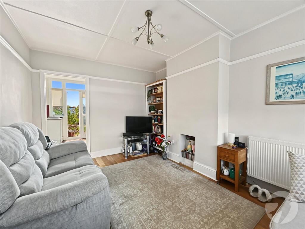 House in Dartford - View 3