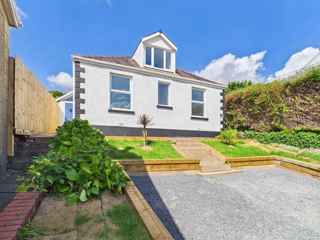 Main image of property: New Road, Pontardawe, SA8